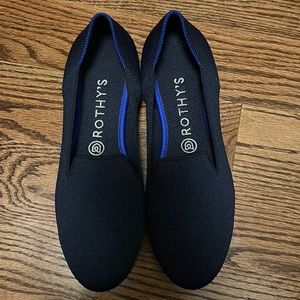 EUC Navy Rothy’s Flats, Sz 8.5
